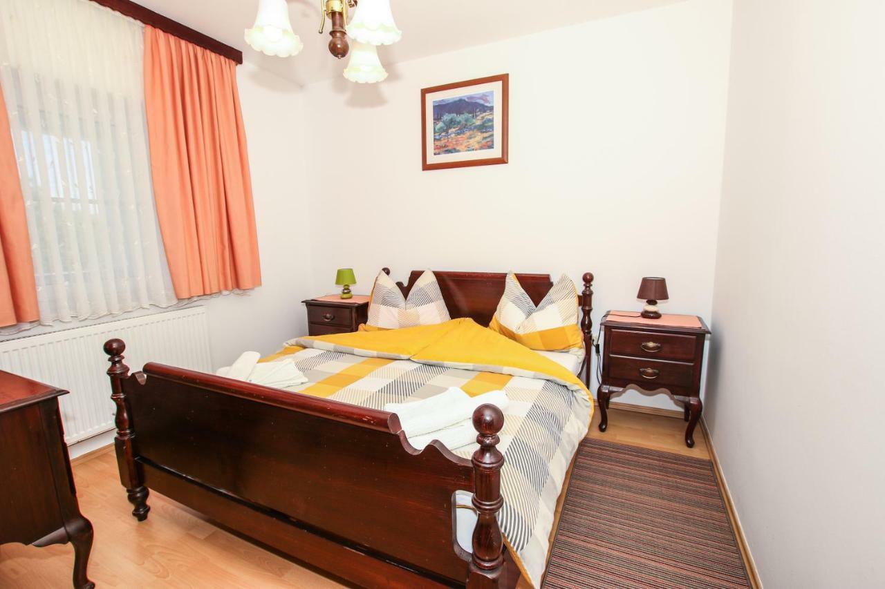 Apartmani Ljubica Porec Exterior photo